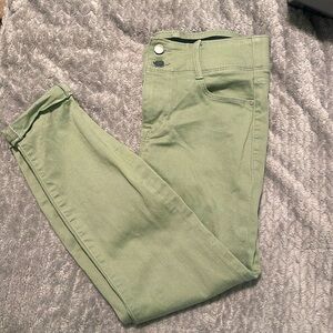 APT 9 size 6 ankle cuffed pants